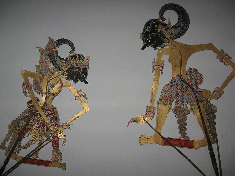 檔案:Wayang kulit Gathutkaca & Bima.jpg